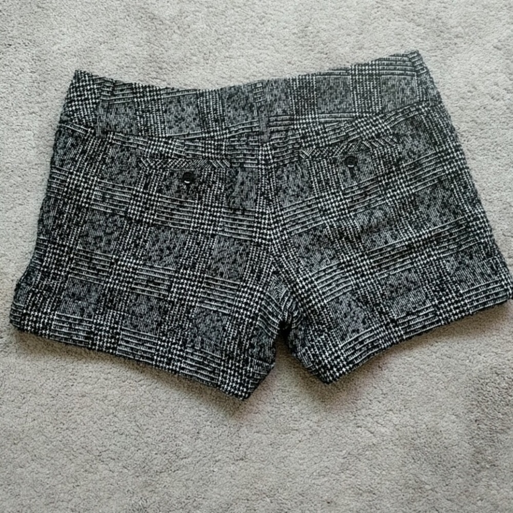 Express Short - Picture 3 of 5